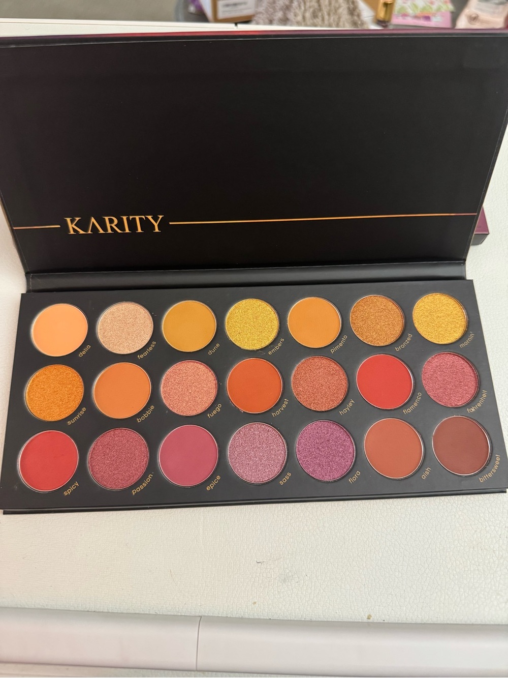 Karity Picante Eyeshadow Palette